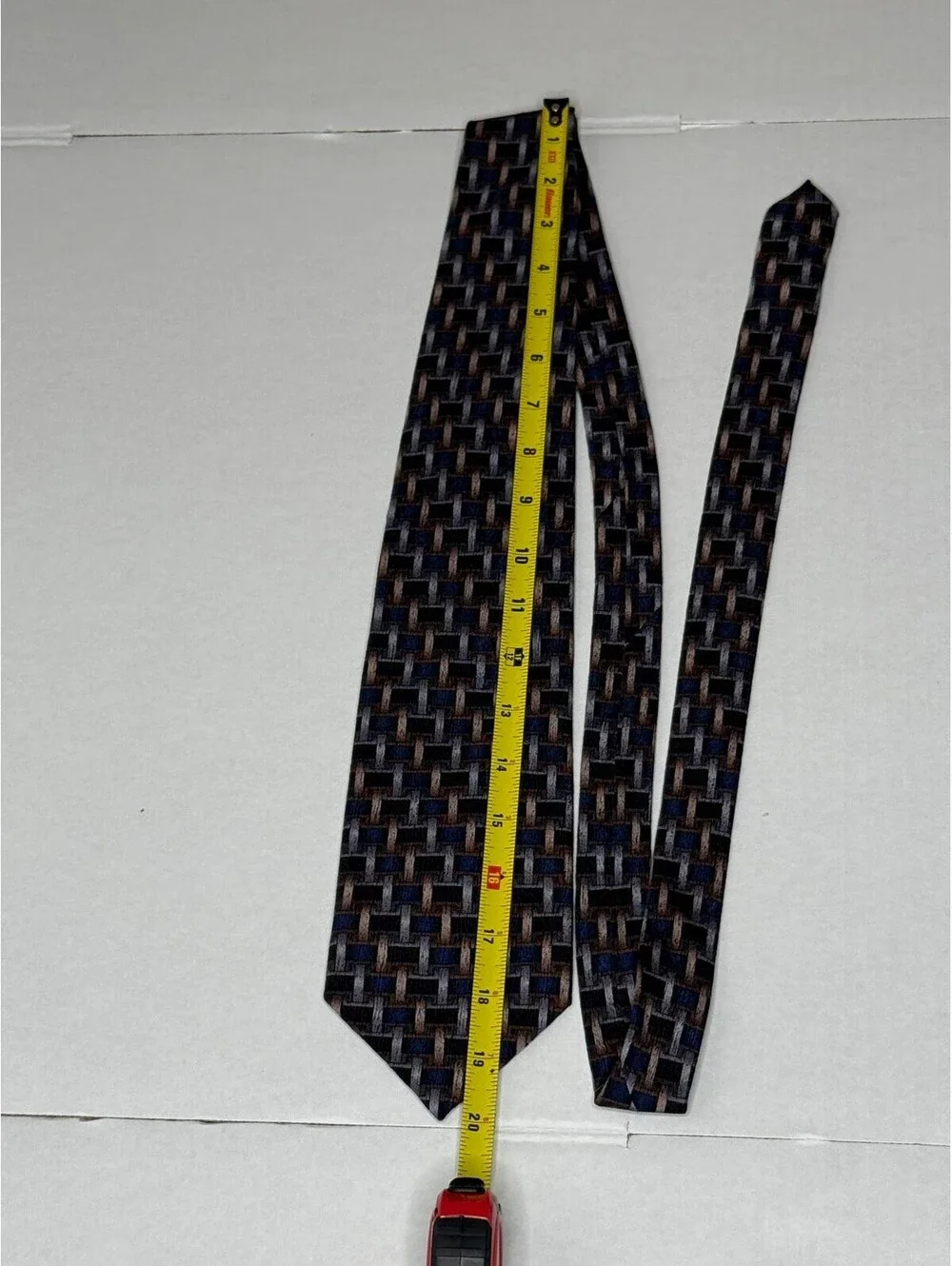 Carlos Devenezia Men's 100% Silk Geometric Weave Necktie